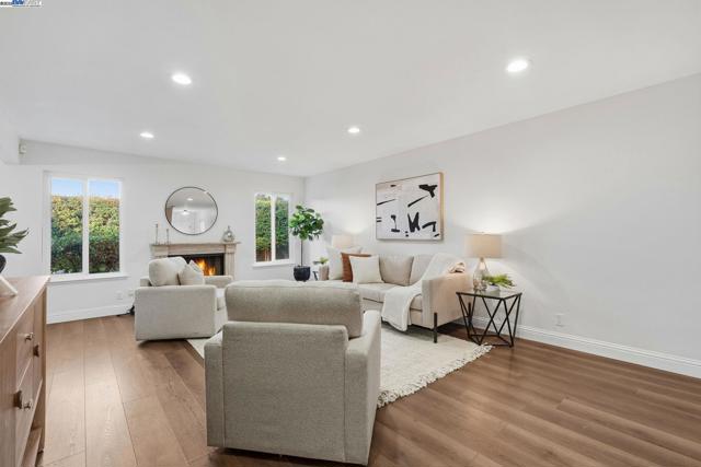 2907 Wilson Cmn, Fremont CA: https://media.crmls.org/mediaz/77d9263f-d459-4a7a-be79-e09bb742e0bc.jpg