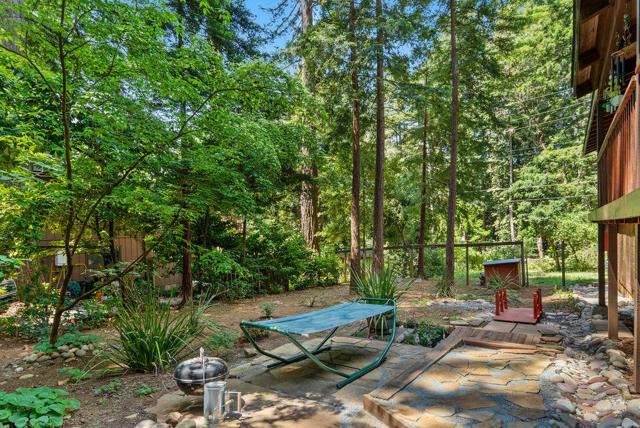 252 Nichols Drive, Santa Cruz CA: https://media.crmls.org/mediaz/77d95c07-df94-4e89-8319-e16c3c631202.jpg