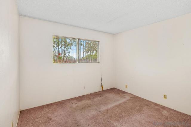 10021 Sierra Bonita, Spring Valley CA: https://media.crmls.org/mediaz/77da94b4-9db7-4e5d-9f5b-e8bfdfbee676.jpg