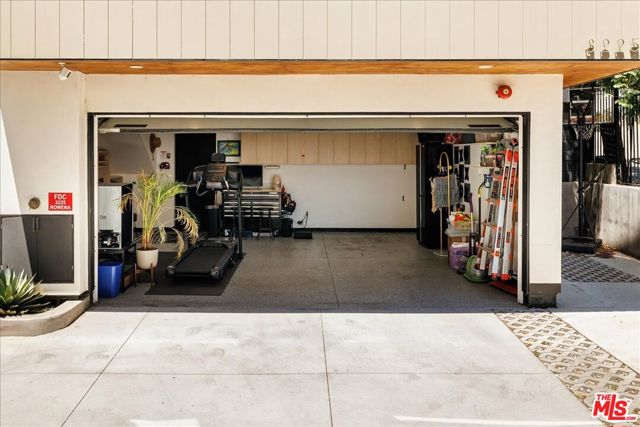 3225 Rowena Avenue, Los Angeles CA: https://media.crmls.org/mediaz/77db1835-1531-457b-b122-53175daf1874.jpg