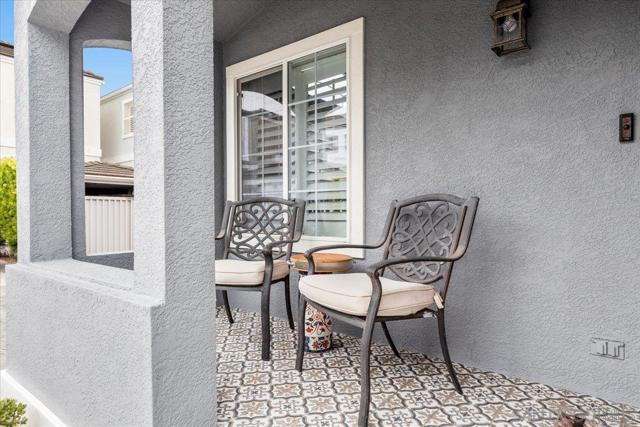 700 Lido Park Dr, Newport Beach CA: https://media.crmls.org/mediaz/77db6e7c-e5fb-4abc-a97c-4f3112ab2892.jpg
