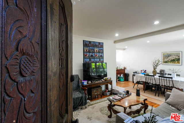 523 S Coronado Street, Los Angeles CA: https://media.crmls.org/mediaz/77dbacae-28b0-4ec0-b04f-d60963c0f227.jpg