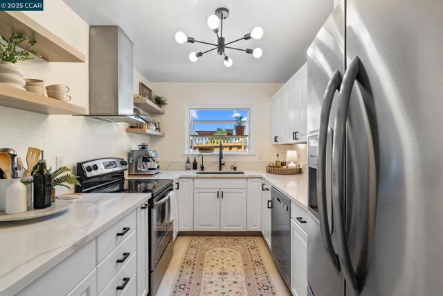 6625 Pioneer Ln, Dublin CA: https://media.crmls.org/mediaz/77dc984d-1f20-47e6-846a-ff5f05101f23.jpg