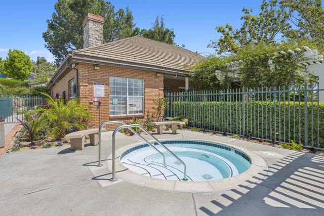 1198 Gazania Ct, San Marcos CA: https://media.crmls.org/mediaz/77dd376a-59d1-4e59-8273-4ab18ec16b9f.jpg