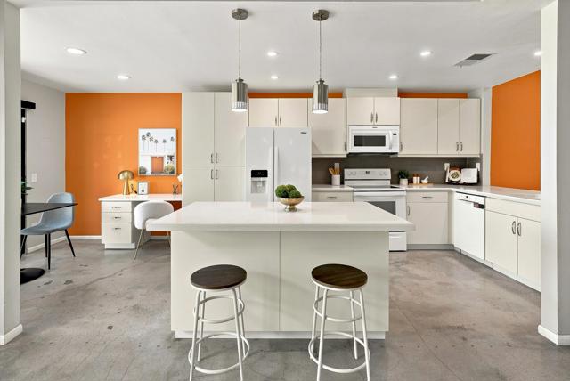 72302 Merry Vale Way, Palm Desert, CA 92260