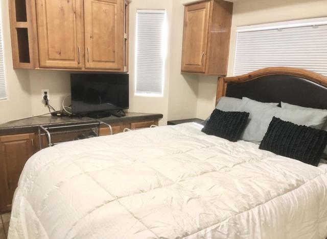 74711 Dillon Rd Spc 948, Desert Hot Springs CA: https://media.crmls.org/mediaz/77df62d7-6ff7-4c40-afde-188b3fdb1885.jpg