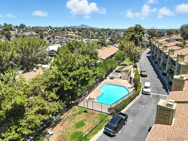 3930 60th Street, San Diego CA: https://media.crmls.org/mediaz/77df6b28-e39e-4d1e-81ef-1c09338ec317.jpg