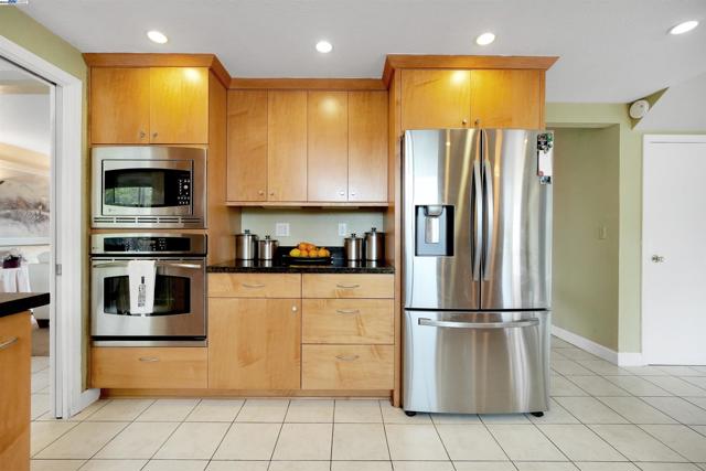 11868 Bloomington Way, Dublin CA: https://media.crmls.org/mediaz/77df81e3-8e8a-4f90-bddc-00fc7ce9f4c6.jpg