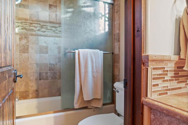 12220 Heritage Way, Gilroy CA: https://media.crmls.org/mediaz/77e0cf1f-ca52-4fac-804d-de704e1dddd9.jpg