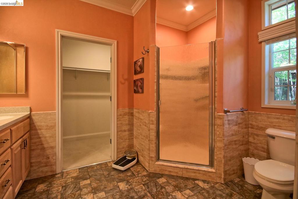 https://media.crmls.org/mediaz/77e1031e-5cf1-4b56-a782-a7de9c0affaf.jpg?preset=X-Large