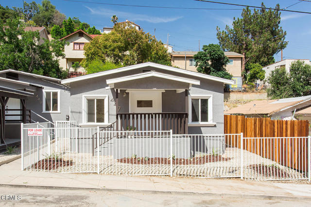 Detail Gallery Image 2 of 25 For 447 James St, Los Angeles,  CA 90065 - 2 Beds | 1 Baths