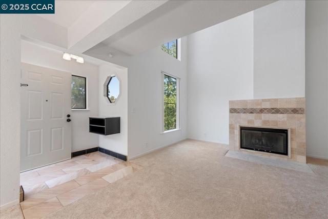 219 Sea Crest Cir, Vallejo CA: https://media.crmls.org/mediaz/77e19823-37c6-4e6c-bfd3-8b908ab7aa5c.jpg