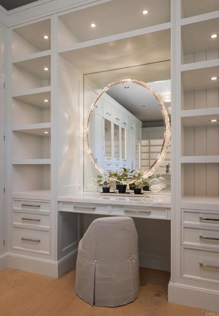 17845 Via de Fortuna, Rancho Santa Fe CA: https://media.crmls.org/mediaz/77e2ca44-b90c-4806-a62a-ba921f48e82f.jpg