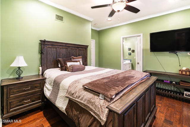 551 Rustic Hills Drive, Simi Valley CA: https://media.crmls.org/mediaz/77e391eb-8514-4055-8f2a-5de8d5a4c8c0.jpg