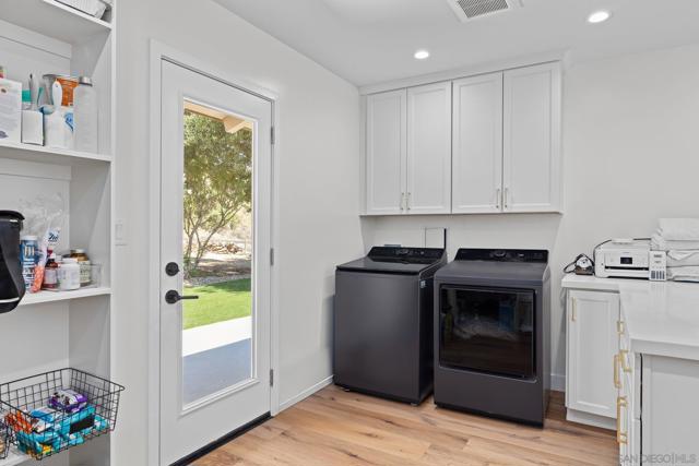 2686 Via Viejas, Alpine CA: https://media.crmls.org/mediaz/77e447c7-c775-4b1f-8789-071277b4b405.jpg