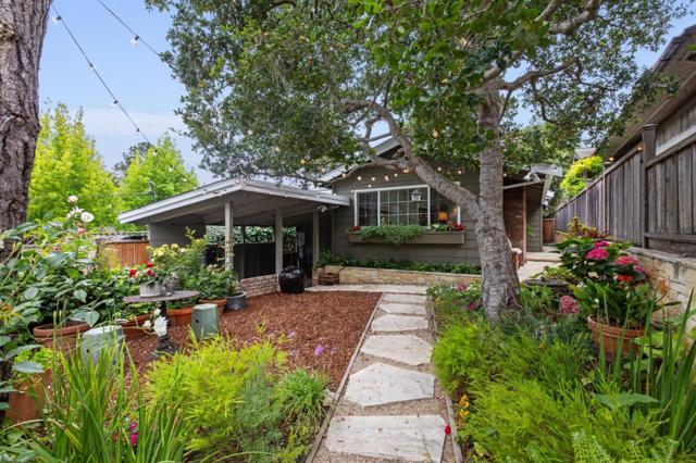 0 Santa Rita 2 SW of 3rd Street, Carmel CA: https://media.crmls.org/mediaz/77e4889f-c3ce-4fd6-a85b-f3afa76f8e51.jpg