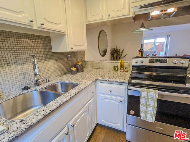 2624 Kansas Avenue, 11 photo 6