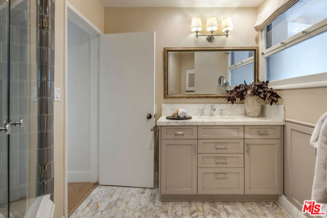 Drew Fenton | 516 Hanley Place Los Angeles CA | MLS: 7489437