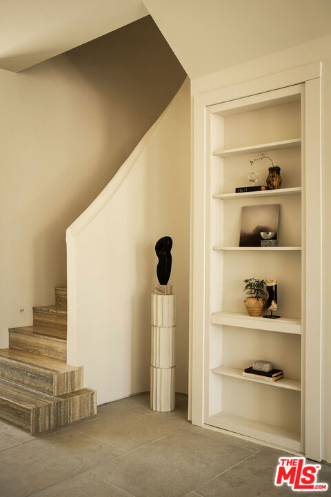 MLS #26852293 image #1