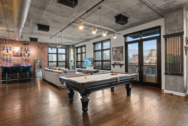 877 Island Avenue, San Diego CA: https://media.crmls.org/mediaz/77e697fa-7f62-4188-93a4-b484af69d719.jpg