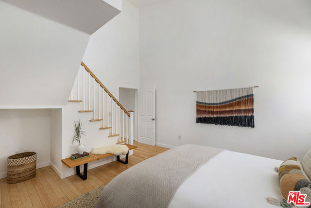 11536 Burbank Boulevard, North Hollywood CA: https://media.crmls.org/mediaz/77e699c1-da51-46aa-b61e-71948b099031.jpg