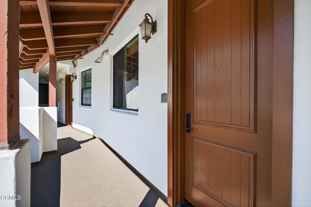 130 N Garden Street, Ventura CA: https://media.crmls.org/mediaz/77e6c569-2204-4cfb-ba00-a877dc9cb6de.jpg