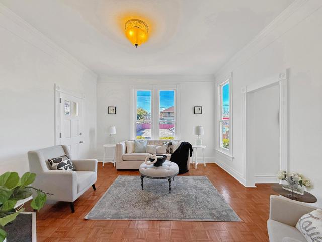 398 W San Fernando, San Jose CA: https://media.crmls.org/mediaz/77e75e4f-88da-4ebe-a48f-a0da34773e87.jpg