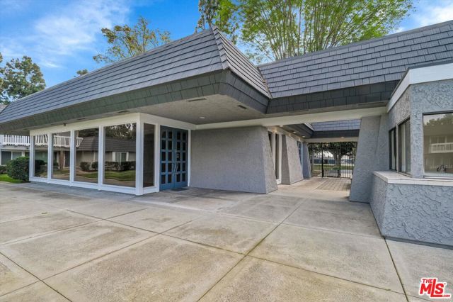 16424 Bubbling View Circle, Cerritos CA: https://media.crmls.org/mediaz/77e8528f-8259-4282-96de-21c8cc66ba73.jpg