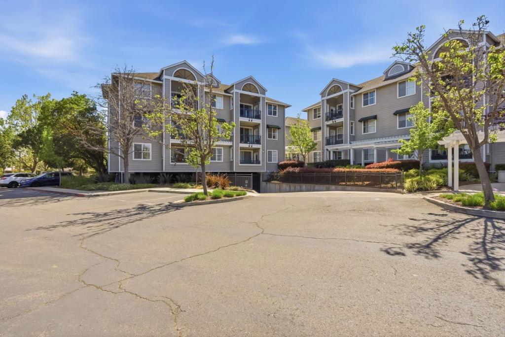 1982 W Bayshore Road #310