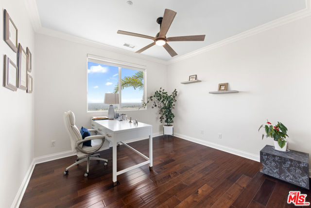 7416 Wiscasset Drive, West Hills CA: https://media.crmls.org/mediaz/77eafdaa-a0e2-4174-aaac-1ee22ed8a96d.jpg