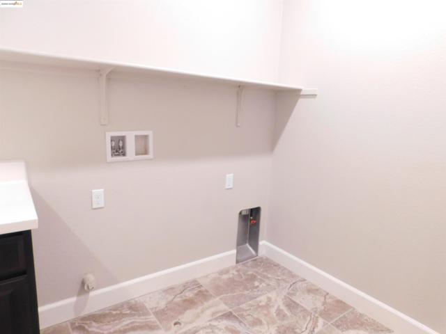 1090 Lavender St, Manteca CA: https://media.crmls.org/mediaz/77ebcd0f-b9cb-43b5-9cb0-2fe5d37eb1e5.jpg