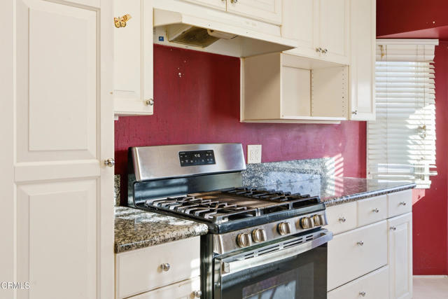 Detail Gallery Image 13 of 27 For 255 Douglas Ave, Oxnard,  CA 93030 - 2 Beds | 1 Baths