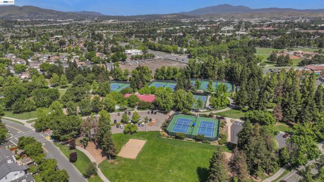 5943 Corte Arboles, Pleasanton CA: https://media.crmls.org/mediaz/77ecac58-023f-4cc5-8751-9263107d770d.jpg