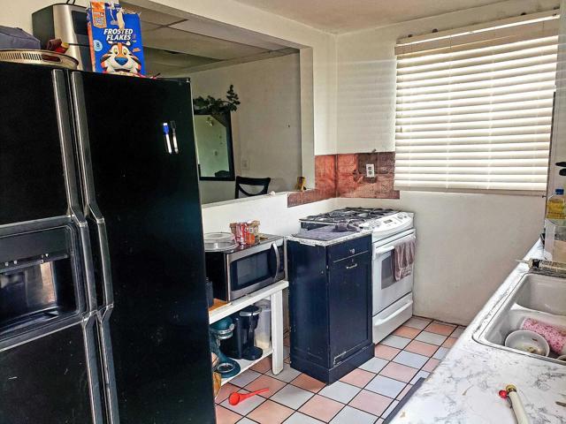 38400 Fischer N Road, Anza CA: https://media.crmls.org/mediaz/77ecc41a-5e15-49ee-8db8-0d13a53f437f.jpg