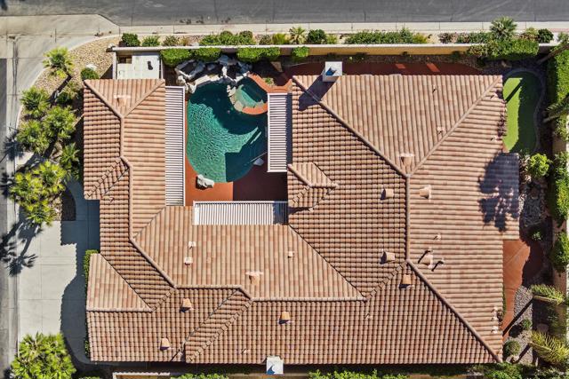 77 Clavel Court, Palm Desert CA: https://media.crmls.org/mediaz/77ed6750-1897-4676-8239-484ded6f755b.jpg