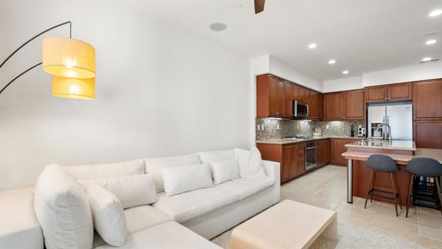 2510 Aperture Circle, San Diego CA: https://media.crmls.org/mediaz/77edc4bd-7988-4425-8889-0e142dc0ab1e.jpg