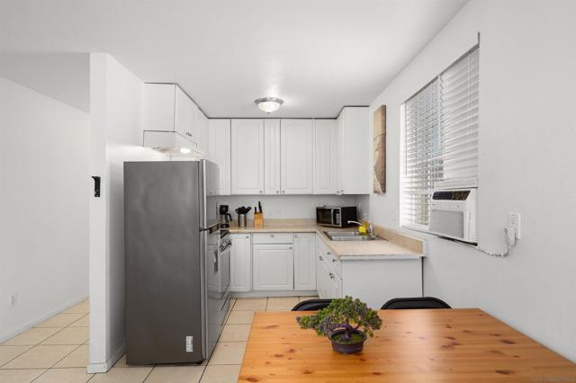 620 E 4th Street, National City CA: https://media.crmls.org/mediaz/77eea787-4577-42aa-8928-f41232d96ec4.jpg