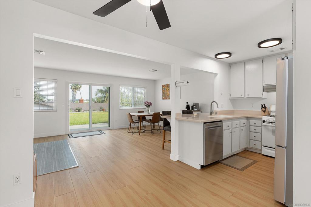 8150 Valdosta Avenue - photo 7