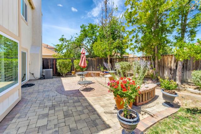 1319 Quail Creek Circle, San Jose CA: https://media.crmls.org/mediaz/77ef9acd-3a27-413a-b03b-d6927044225c.jpg