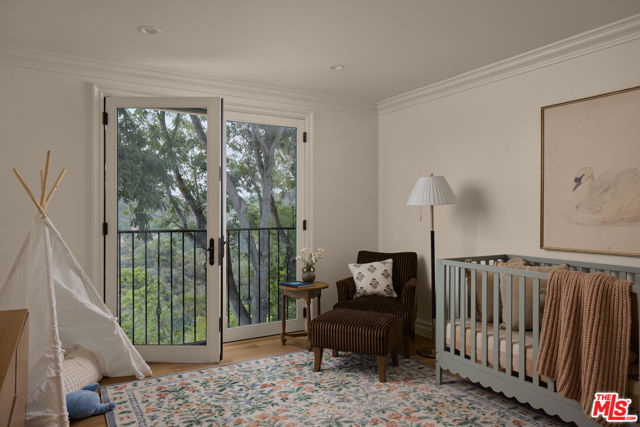 6 Bed Home for Sale in Los Angeles, California