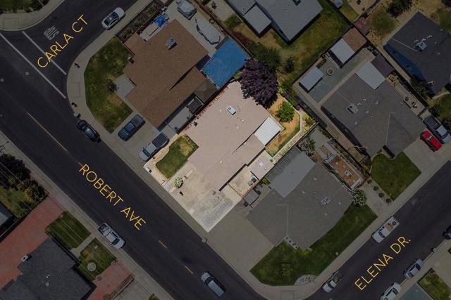 257 Robert Avenue, Ripon CA: https://media.crmls.org/mediaz/77f06329-6d6a-4290-aec5-b294d460e108.jpg