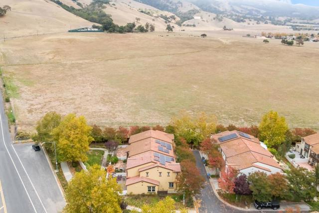 4182 Lautrec Drive, San Jose CA: https://media.crmls.org/mediaz/77f0deb2-32d8-48a5-8b2f-e64a3050247c.jpg