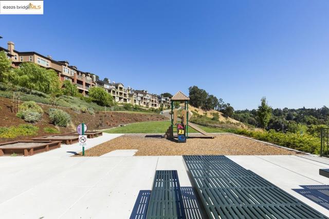 6443 Blue Rock Ct., Oakland CA: https://media.crmls.org/mediaz/77f107dd-cb7a-4635-b559-7c98abd1b4b7.jpg