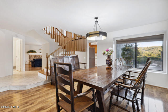 6690 Oak Springs Drive, Oak Park CA: https://media.crmls.org/mediaz/77f23c59-5037-4f9a-a646-1a23912fc3f7.jpg