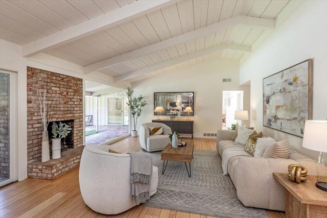 744 Los Altos Avenue, Los Altos CA: https://media.crmls.org/mediaz/77f27315-5ef5-4b7a-83c7-b0c3e62edbaf.jpg
