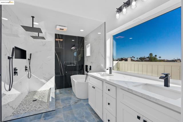 740 Discovery Bay Blvd, Discovery Bay CA: https://media.crmls.org/mediaz/77f28275-e0e8-48fe-862f-ae713824f6e0.jpg