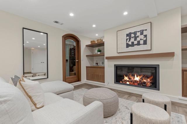 739 Oak View Way, Redwood City CA: https://media.crmls.org/mediaz/77f2f767-a5ce-42e4-8f4e-77093d900e9a.jpg