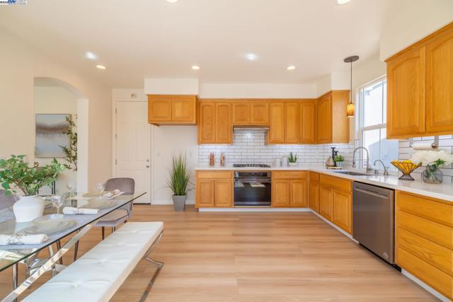 Image 6 of 40 For 1642 Welford Cir