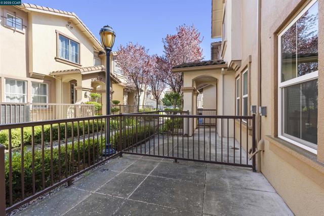 113 Carmel St, San Pablo CA: https://media.crmls.org/mediaz/77f3b2a5-f90b-4da9-ac62-817d15f13190.jpg