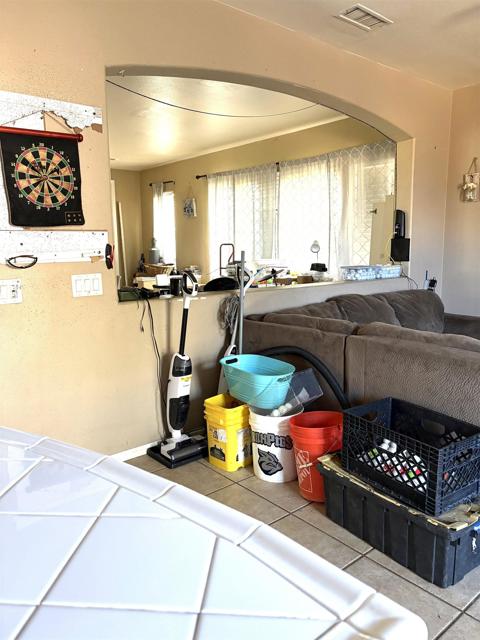 Detail Gallery Image 28 of 36 For 33510 Cedar Creek Ln, Lake Elsinore,  CA 92532 - 4 Beds | 2/1 Baths